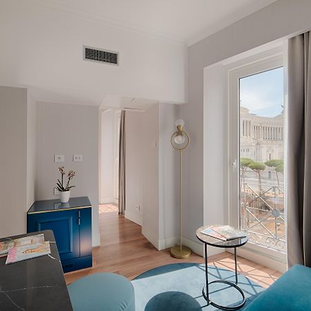 Nh Collection Roma Fori Imperiali Hotel Exterior photo A room at the hotel