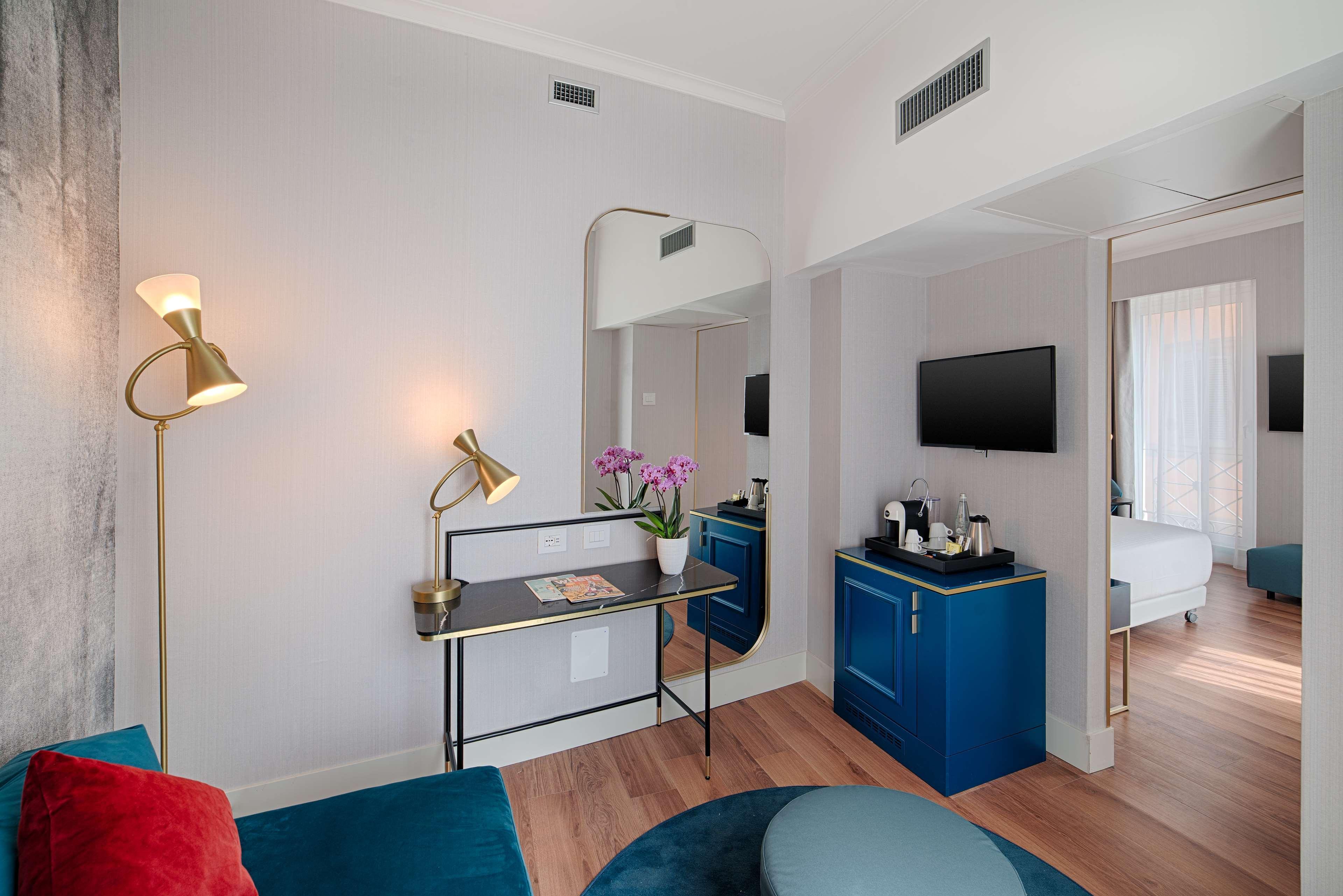 Nh Collection Roma Fori Imperiali Hotel Exterior photo A room at the hotel